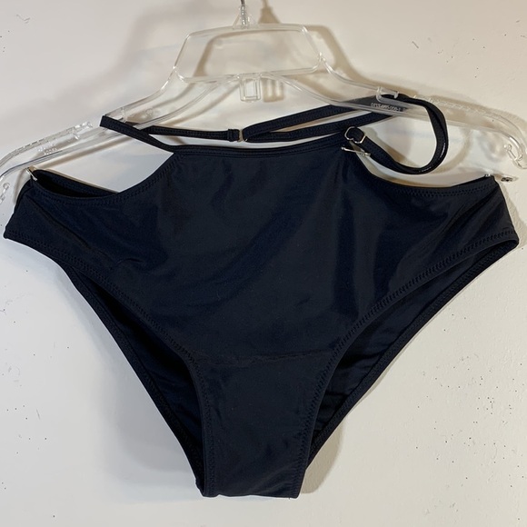 NWT. Tempt Me Large Black Bikini Bottom. - Picture 1 of 8